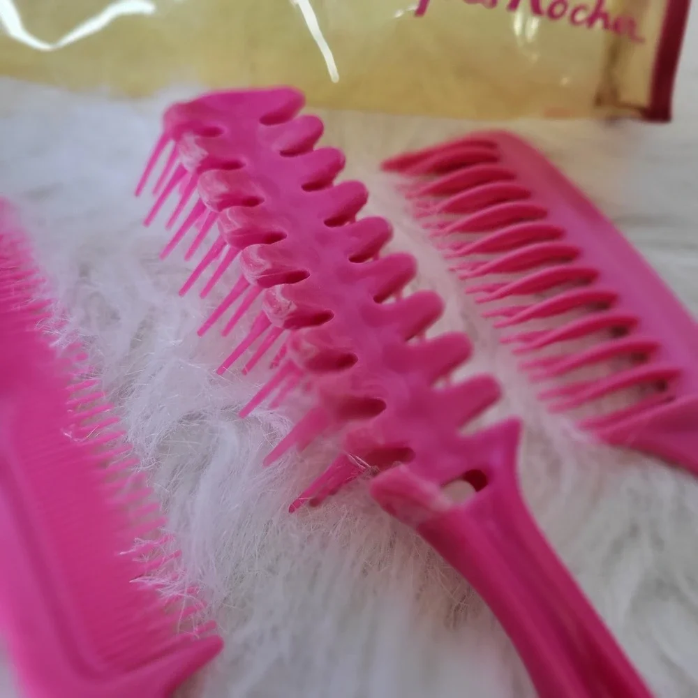 Yves Rochee Vintage 1970s Hair‎ Styling Pick Comb Wet Brush Rake Bath Set Bag